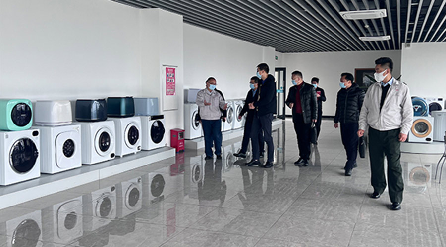 分享交流！鶴山市領(lǐng)導(dǎo)以及書記一同到訪金環(huán)電器