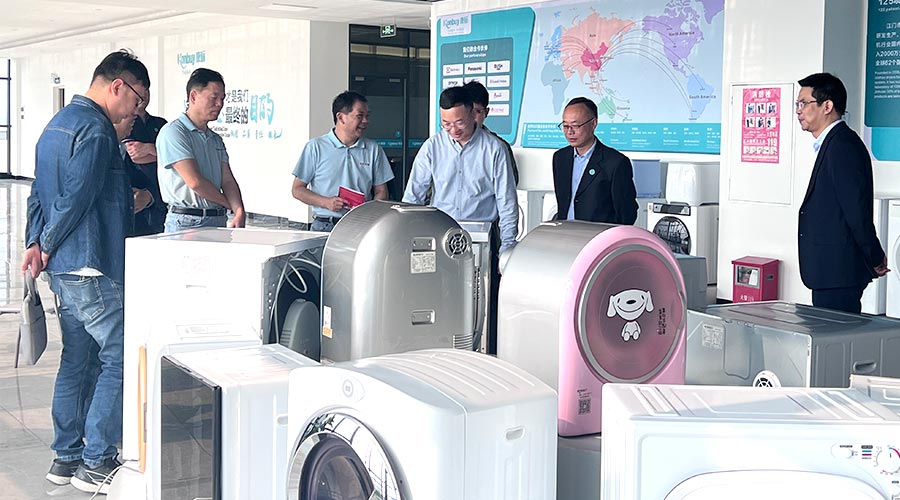 深交流 促發(fā)展！電器制造商美菱親臨金環(huán)電器參觀指導