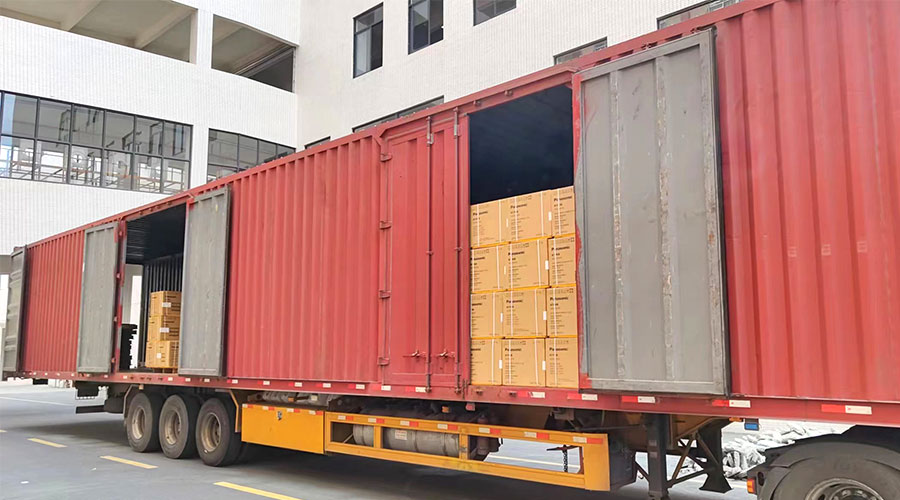 使命必達(dá)！高效完成國(guó)內(nèi)知名品牌客戶迷你洗衣機(jī)裝柜發(fā)貨