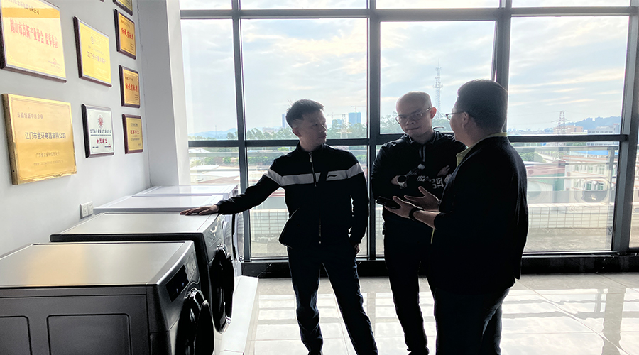 廣交會熱度延續(xù)，金環(huán)電器再迎考察團(tuán)